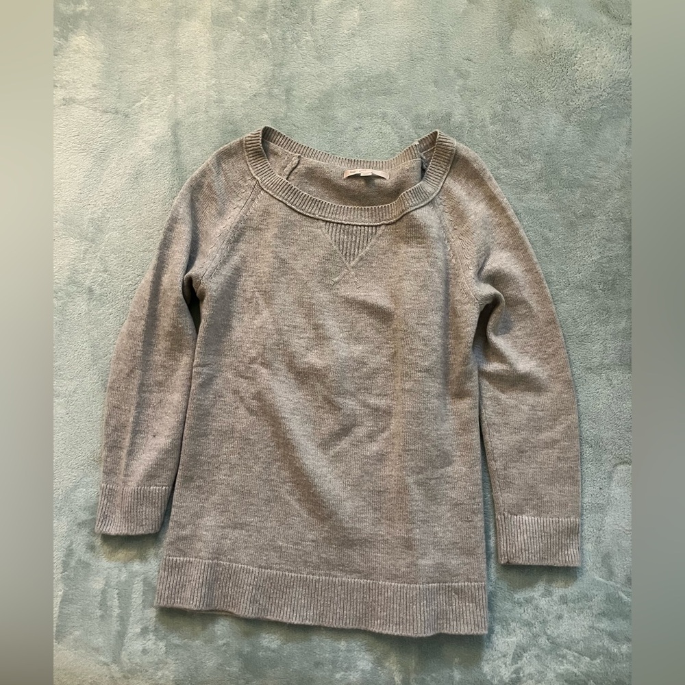 GAP Heather Gray Knit Pullover - Picture 1 of 4